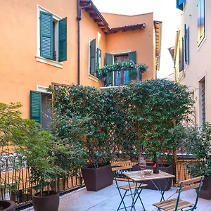 La Terrazza In Centro , Verona Italy